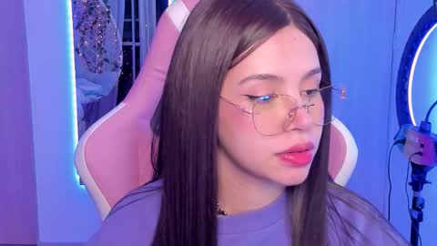 Snapshot of ela_garu_ chatting on 09/26/25, 04:27 Ela online show from 09/26/25, 04:27