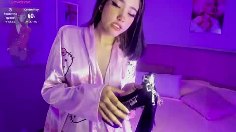 Ela online show from 04/15/26, 07:43