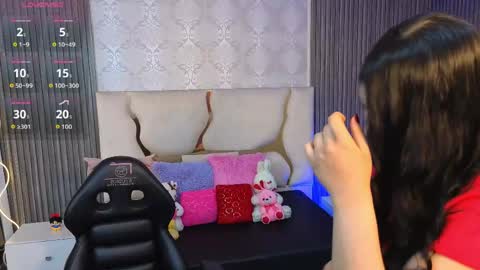 ela_tay1 online show from 04/27/26, 07:12