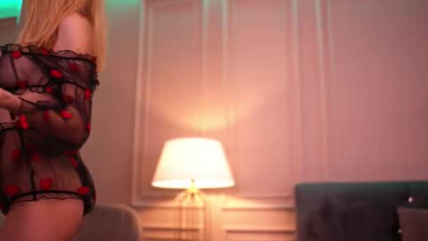 Snapshot of elablake chatting on 02/19/26, 06:09 Ella online show from 02/19/26, 06:09