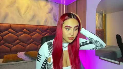 Snapshot of elaia_muller chatting on 10/14/25, 08:31 Elaia online show from 10/14/25, 08:31