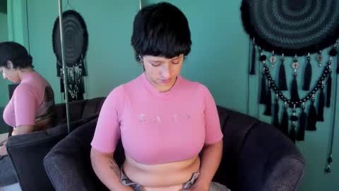 Snapshot of elaine87_ chatting on 03/01/26, 11:34 elaine87_ online show from 03/01/26, 11:34