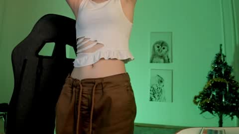 Your sweet girl online show from 12/19/24, 11:46