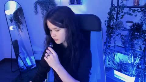 Snapshot of elainebeness chatting on 06/05/26, 10:37 Your sweet girl online show from 06/05/26, 10:37
