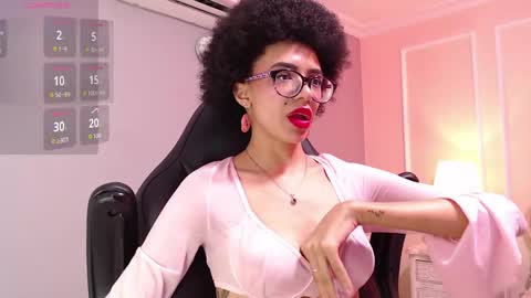 ElaineLaurent online show from 05/23/26, 02:50