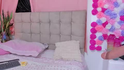 Ela  online show from 02/24/25, 12:09