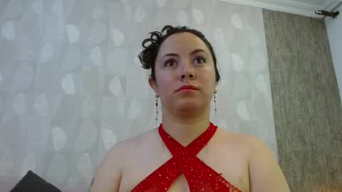 Snapshot of elamurray chatting on 11/04/25, 11:20 elamurray online show from 11/04/25, 11:20