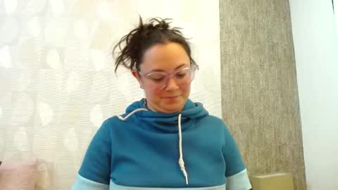 elamurray online show from 11/06/25, 12:17