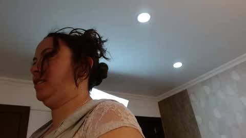 elamurray online show from 11/14/25, 11:20