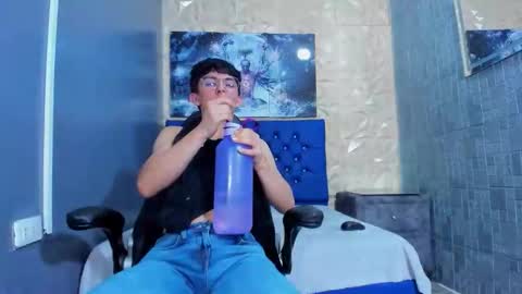 Snapshot of elangiraldo chatting on 05/16/26, 11:25 Elan Giralon online show from 05/16/26, 11:25