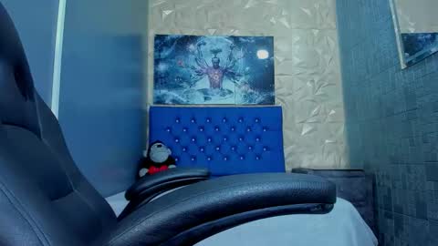 Snapshot of elangiraldo chatting on 05/28/26, 11:24 Elan Giralon online show from 05/28/26, 11:24