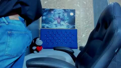 Snapshot of elangiraldo chatting on 06/06/26, 11:53 Elan Giralon online show from 06/06/26, 11:53