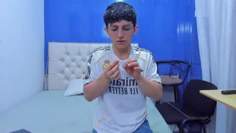 Snapshot of elangiraldo chatting on 06/20/26, 09:39 Elan Giralon online show from 06/20/26, 09:39
