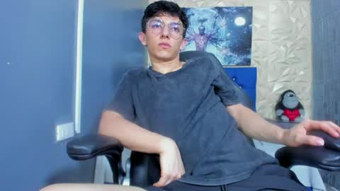 Snapshot of elangiraldo chatting on 06/23/26, 12:30 Elan Giralon online show from 06/23/26, 12:30