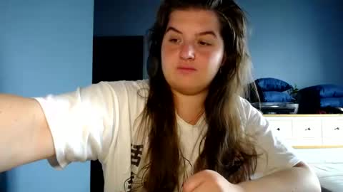 Snapshot of elanis_blair chatting on 07/22/26, 09:12 Elanis online show from 07/22/26, 09:12