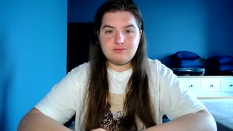 Snapshot of elanis_blair chatting on 07/25/26, 09:07 Elanis online show from 07/25/26, 09:07