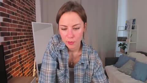 Snapshot of elannand chatting on 03/12/25, 06:40 ELA 3 online show from 03/12/25, 06:40