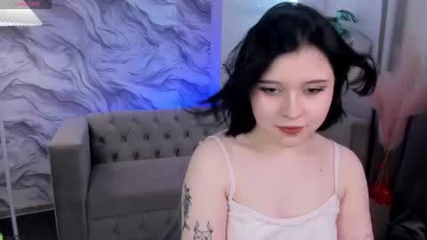 Snapshot of elara_irving chatting on 07/20/26, 02:59 Elly online show from 07/20/26, 02:59