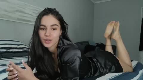 Snapshot of elarahayes chatting on 06/07/26, 04:22 Elara Hayes online show from 06/07/26, 04:22