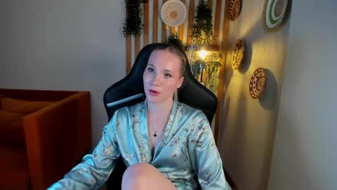 elaravoltage online show from 06/06/26, 06:01