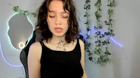 elastikiss online show from 04/21/26, 10:21