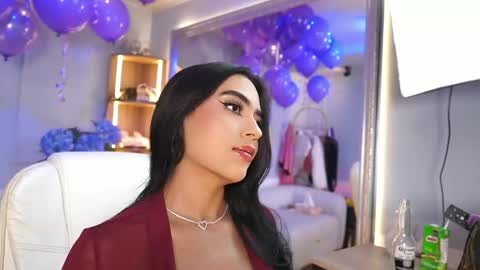 Elasummeer online show from 04/18/26, 07:58