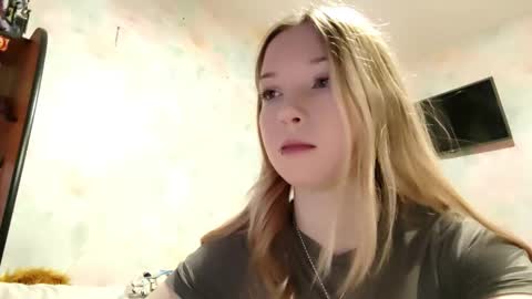 Snapshot of elaynecinco chatting on 02/27/26, 10:48 MIa online show from 02/27/26, 10:48