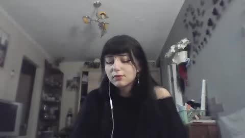 Lia online show from 06/25/26, 09:08