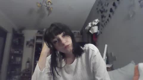 Lia online show from 07/24/26, 12:19