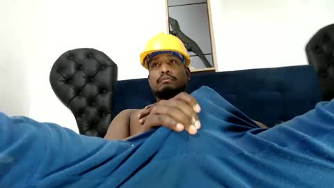 Snapshot of elcaballeroblack chatting on 05/04/26, 03:57 elcaballeroblack online show from 05/04/26, 03:57