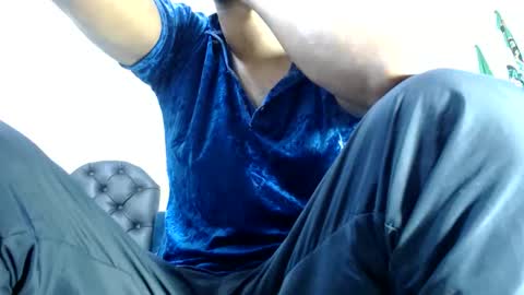 Snapshot of elcaballeroblack chatting on 05/05/26, 04:31 elcaballeroblack online show from 05/05/26, 04:31