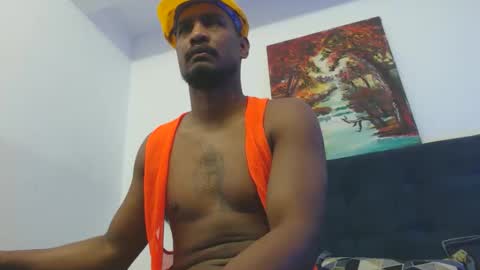 Snapshot of elcaballeroblack chatting on 05/14/26, 02:07 elcaballeroblack online show from 05/14/26, 02:07