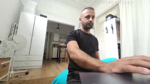 daniel18cmx online show from 10/09/25, 03:04