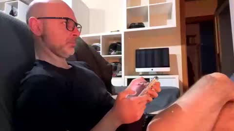 Snapshot of eldiablo844 chatting on 02/12/25, 05:37 Eldiablo844 online show from 02/12/25, 05:37