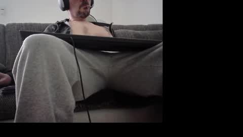 Nando online show from 02/09/26, 01:48