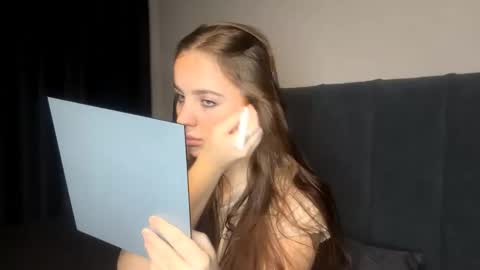 Kelly online show from 02/25/26, 03:43