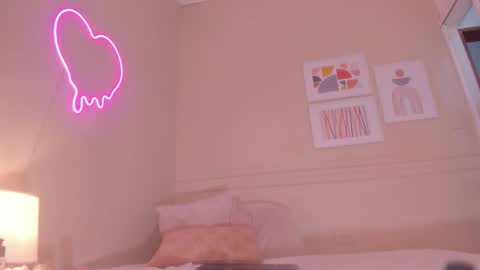 ELECTRA online show from 02/12/26, 06:36