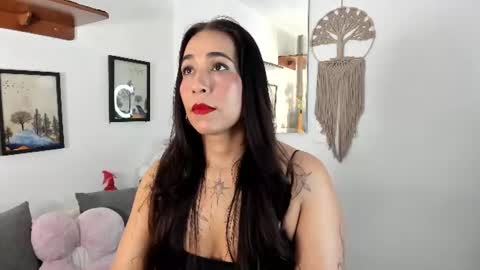 Snapshot of electra_hunt chatting on 07/05/26, 01:45 Electra- Please help me reach 100 likes online show from 07/05/26, 01:45