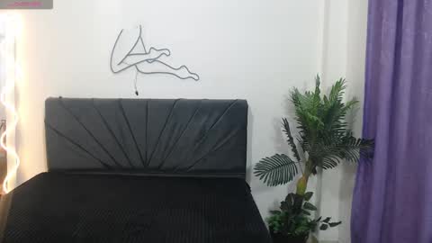 Snapshot of electra_tay chatting on 09/29/25, 03:33 electra_tay online show from 09/29/25, 03:33