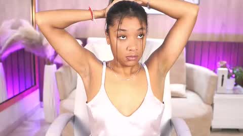 Snapshot of electraajones chatting on 11/05/25, 11:32 Electra Jones online show from 11/05/25, 11:32