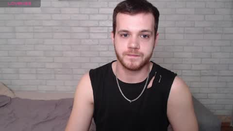 Snapshot of electric_smile chatting on 05/03/26, 11:27 Alex online show from 05/03/26, 11:27
