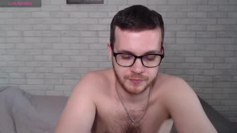 Snapshot of electric_smile chatting on 06/03/26, 02:44 Alex online show from 06/03/26, 02:44