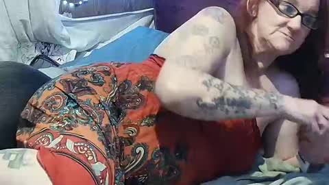 Snapshot of elegantdeviance69 chatting on 01/25/25, 01:30 ElegantDeviance69 online show from 01/25/25, 01:30