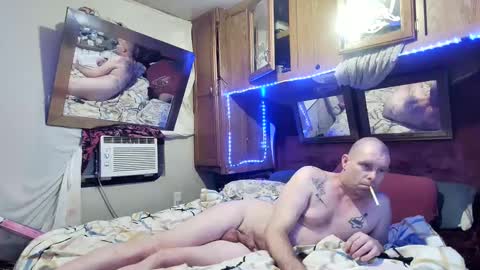 Snapshot of elegantdeviance69 chatting on 02/16/25, 01:58 ElegantDeviance69 online show from 02/16/25, 01:58