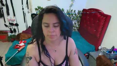 Snapshot of elektra_32 chatting on 11/10/25, 01:26 elektra online show from 11/10/25, 01:26