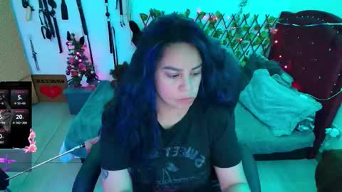 Snapshot of elektra_32 chatting on 12/14/25, 11:53 elektra online show from 12/14/25, 11:53