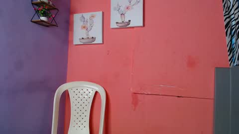 Snapshot of elektra_and_lulu chatting on 12/21/24, 03:53 elektra_and_lulu online show from 12/21/24, 03:53