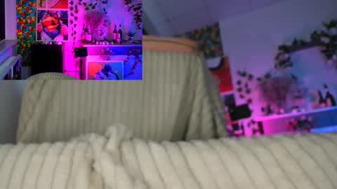 Snapshot of elektranoe chatting on 02/15/25, 12:33 love 3d online show from 02/15/25, 12:33