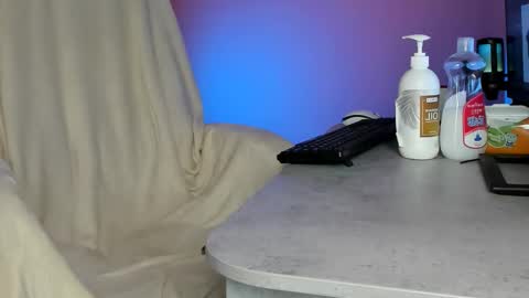 Snapshot of elektranoe chatting on 11/09/25, 09:18 love 3d online show from 11/09/25, 09:18