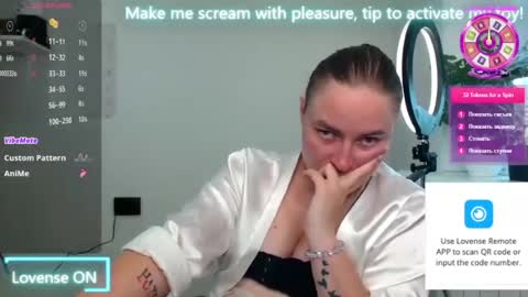 Snapshot of elena_maeer chatting on 07/20/26, 12:51 Elena online show from 07/20/26, 12:51